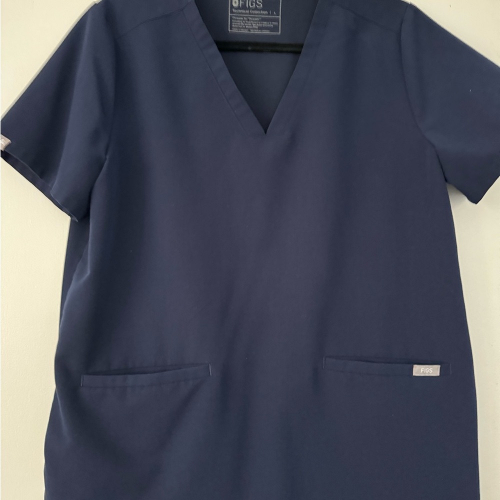 Figs scrubs set L/L petite, navy
